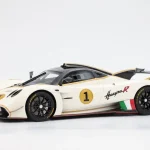 Szuper akció Pagani Huayra R 1 Racing 2021 Bianco Benny (vitrinnel) Limitált
